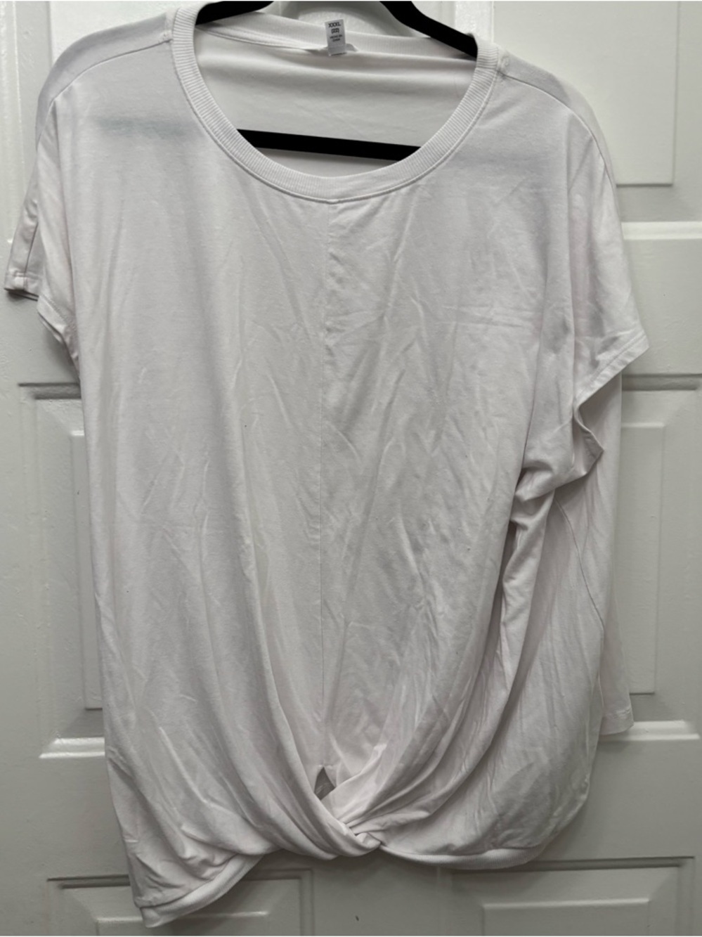 Time and Tru White Short Sleeve Twist-Front Tee